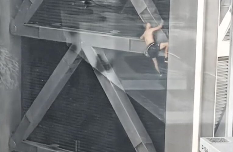توقيف رجل تسلق ناطحة سحاب ارتفاعها 225 مترا في لندن