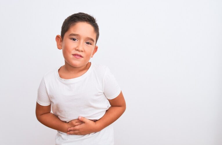 صعوبة الهضم لدى الأطفال.. التشخيص والعلاج